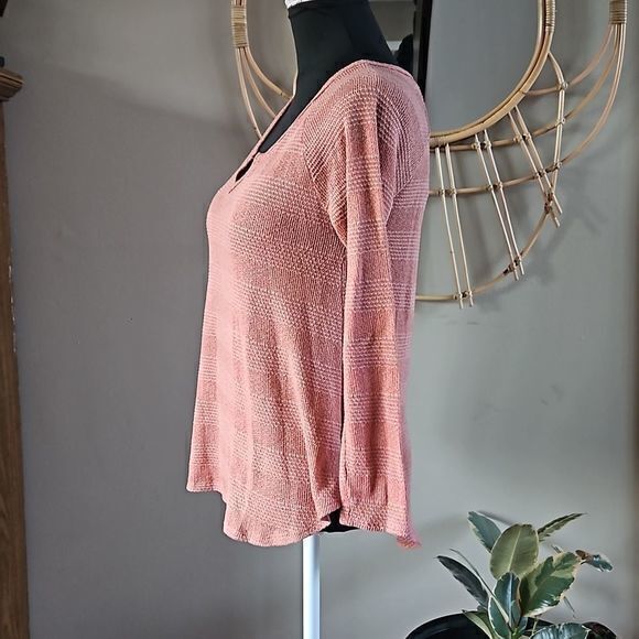 Charlotte Russe Antique Rose Split Neck Long Sleeve Light Sweater Top Sz S - Picture 4 of 8